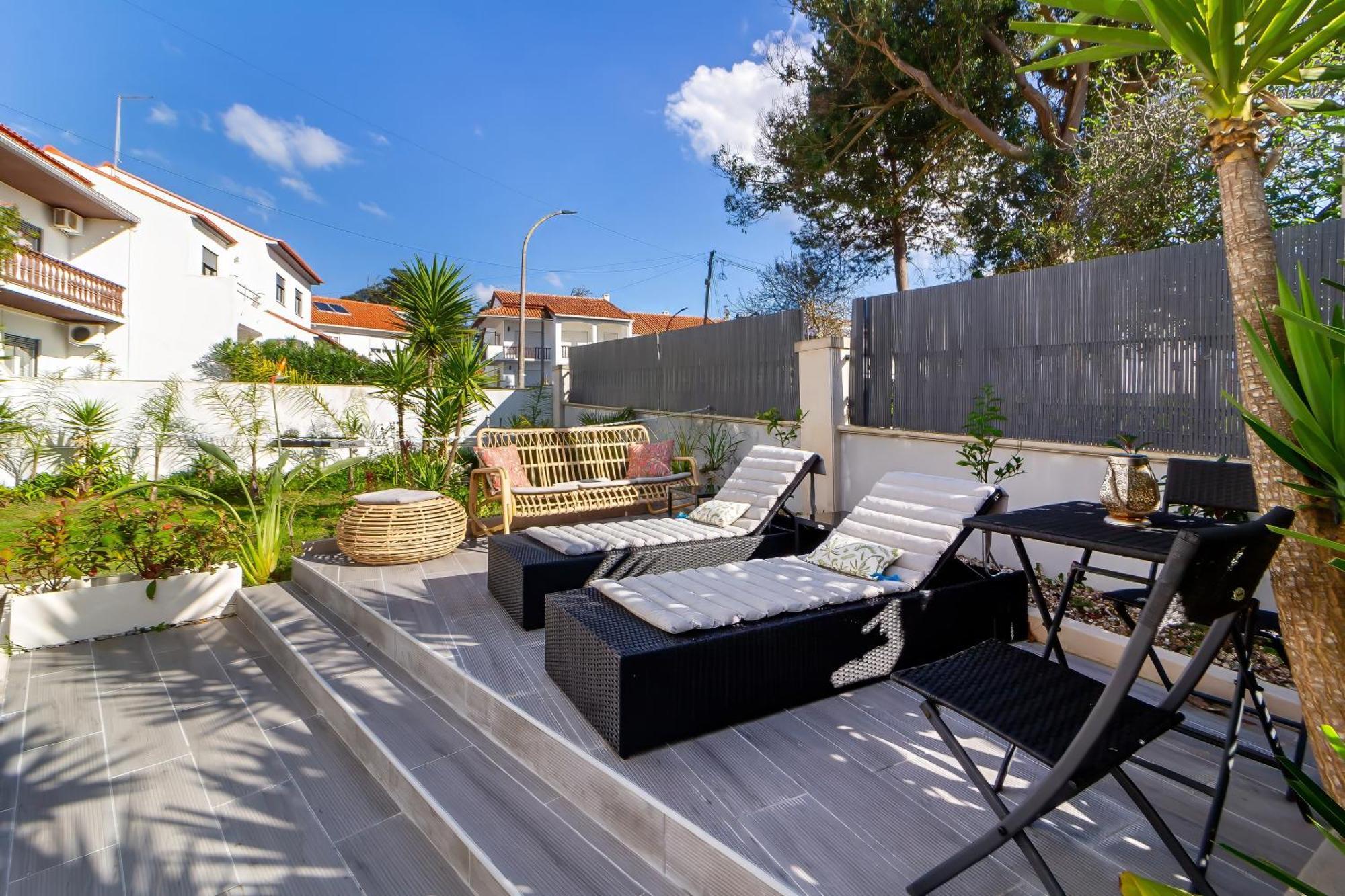Nazare Oasis Suites Exterior photo